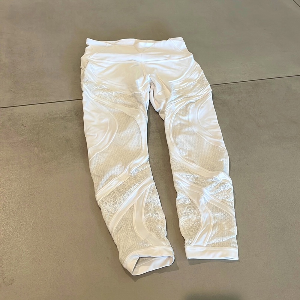 Lululemon lace leggings